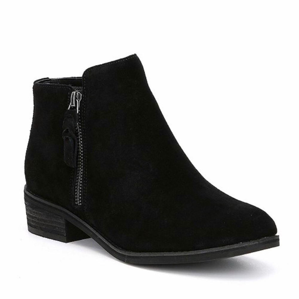 Bandolino waterproof booties size 6
